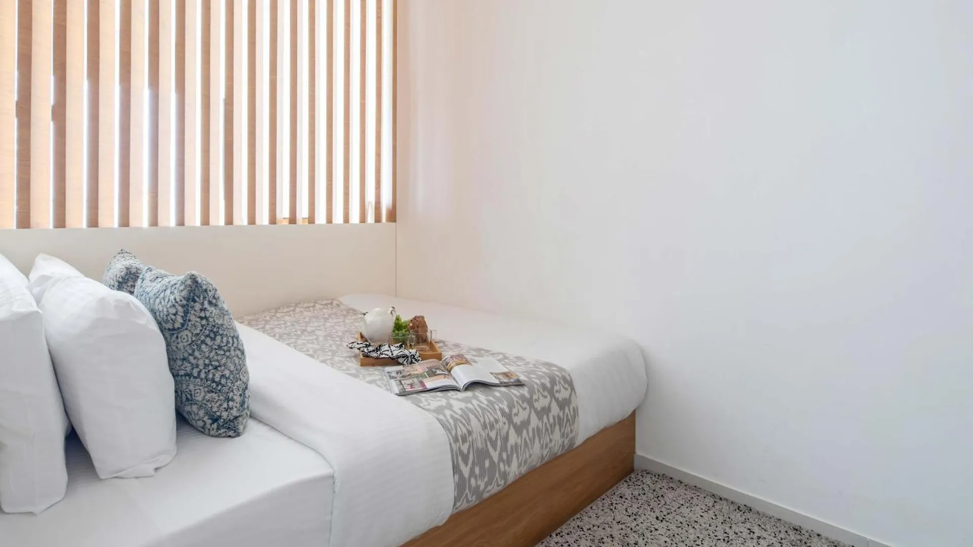 Frank Porter - Marquise Square Tower Dubai Apartment