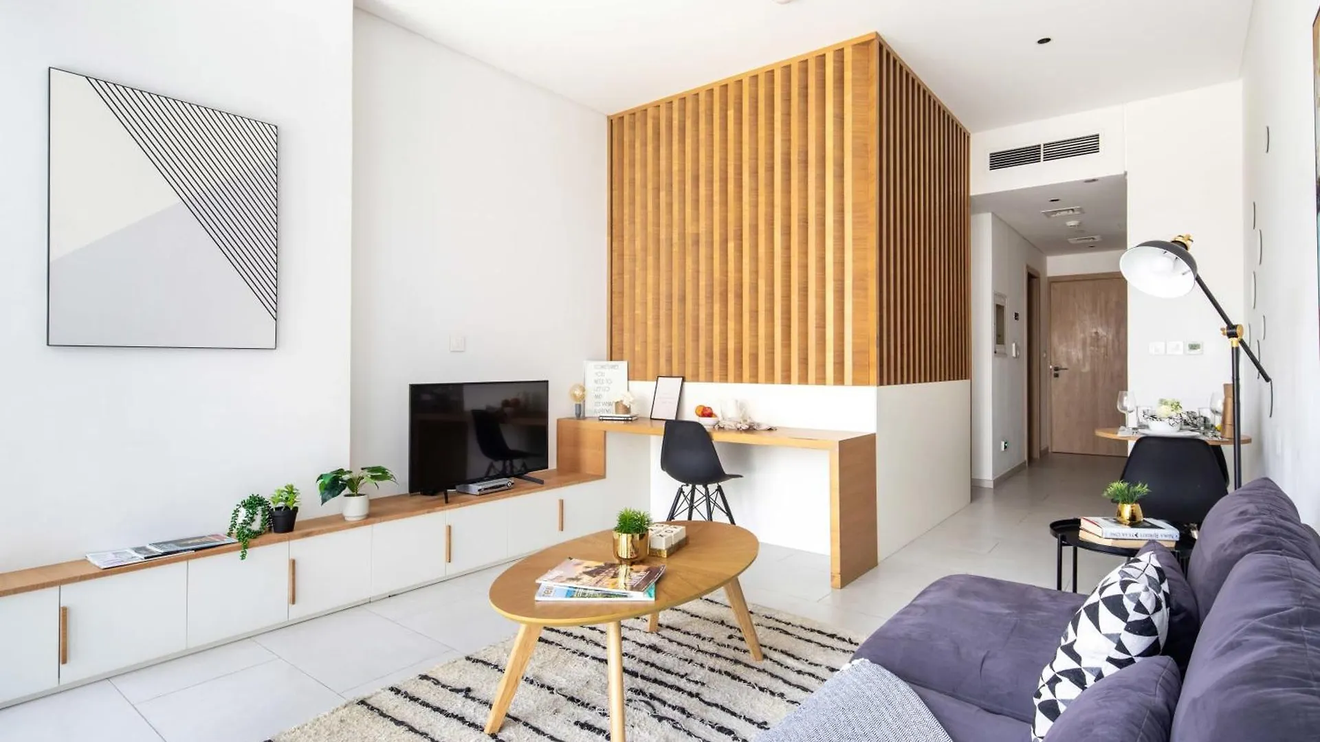 Apartment Frank Porter - Marquise Square Tower Dubai